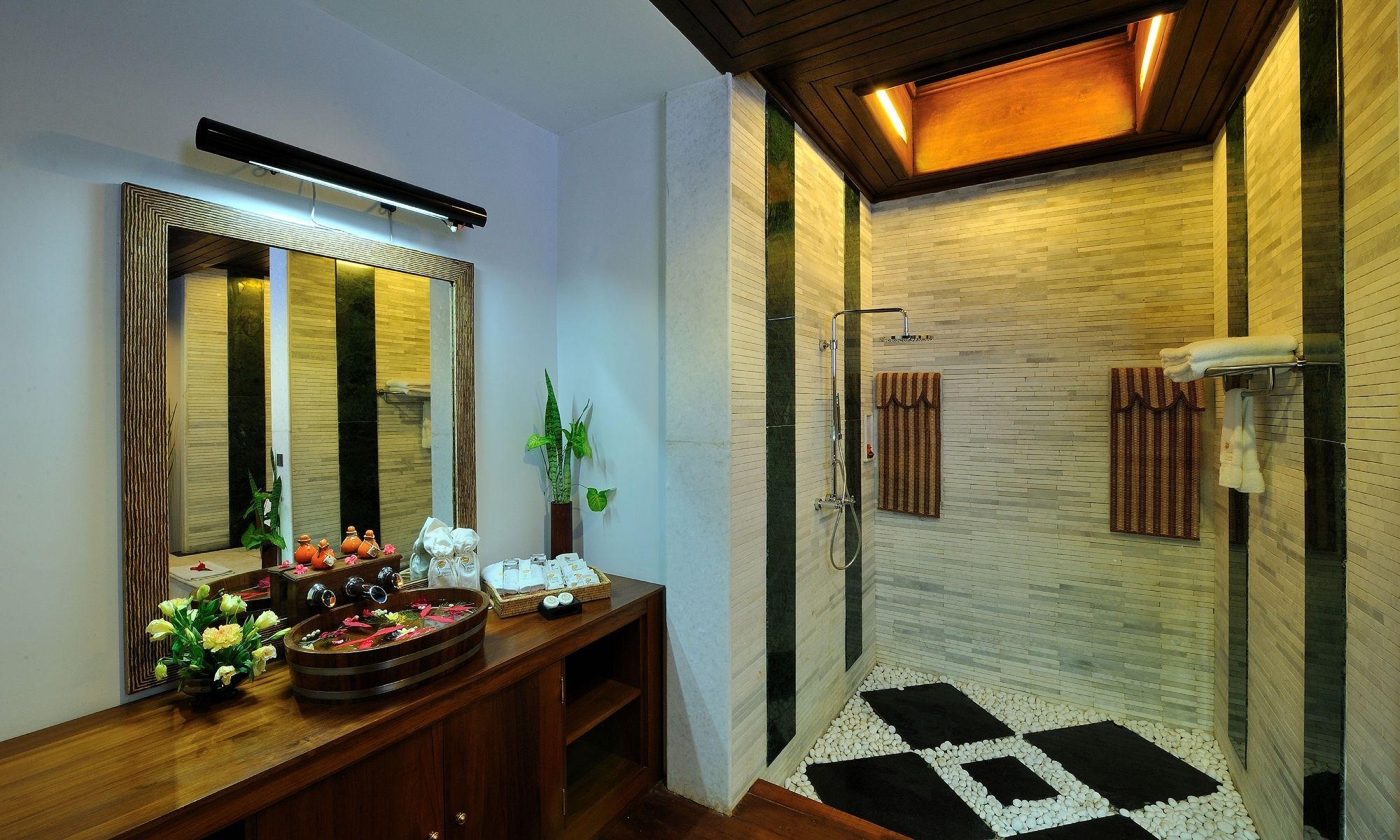 Aureum Palace Hotel & Resort Inle Nyaung Shwe Ngoại thất bức ảnh